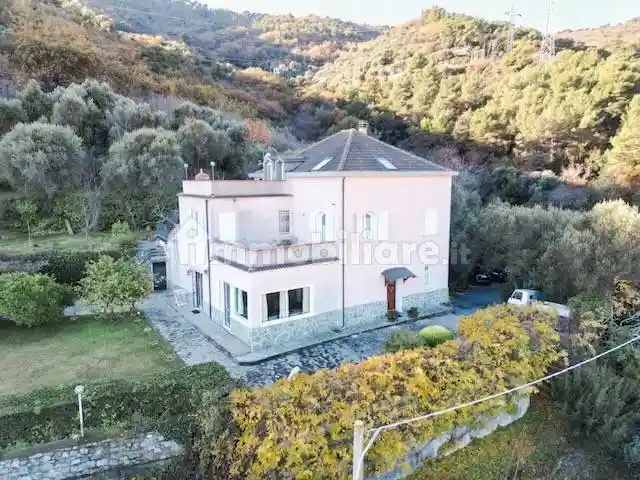 Villa in vendita a Alassio
