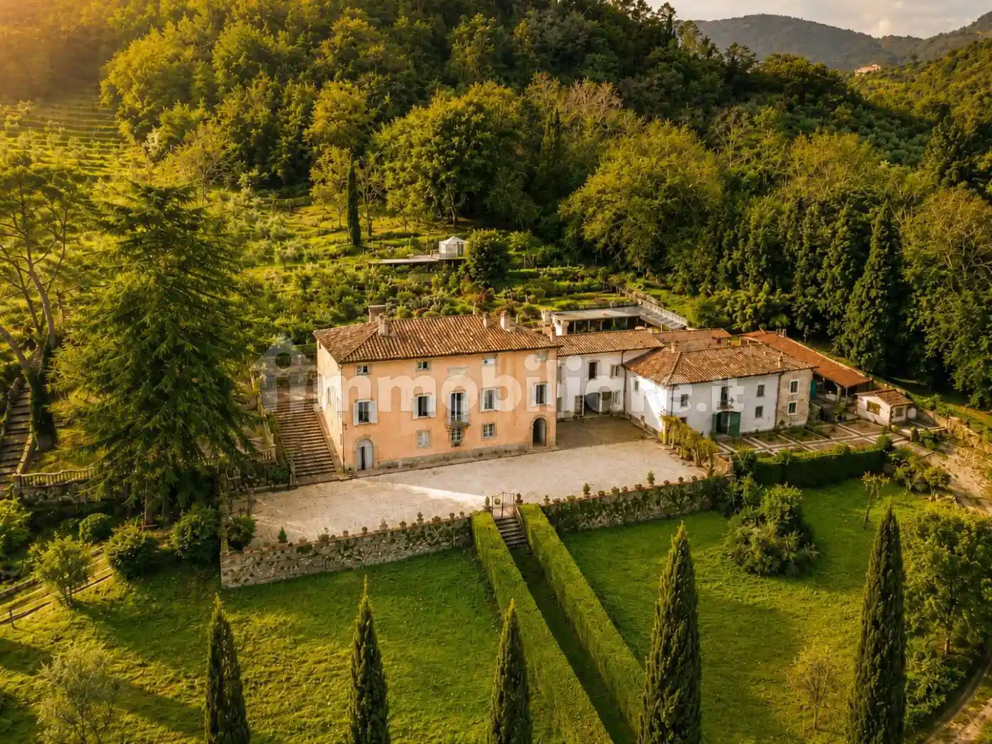 Villa in vendita a Lucca
