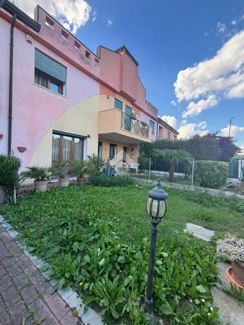 Villetta a schiera - foto 2