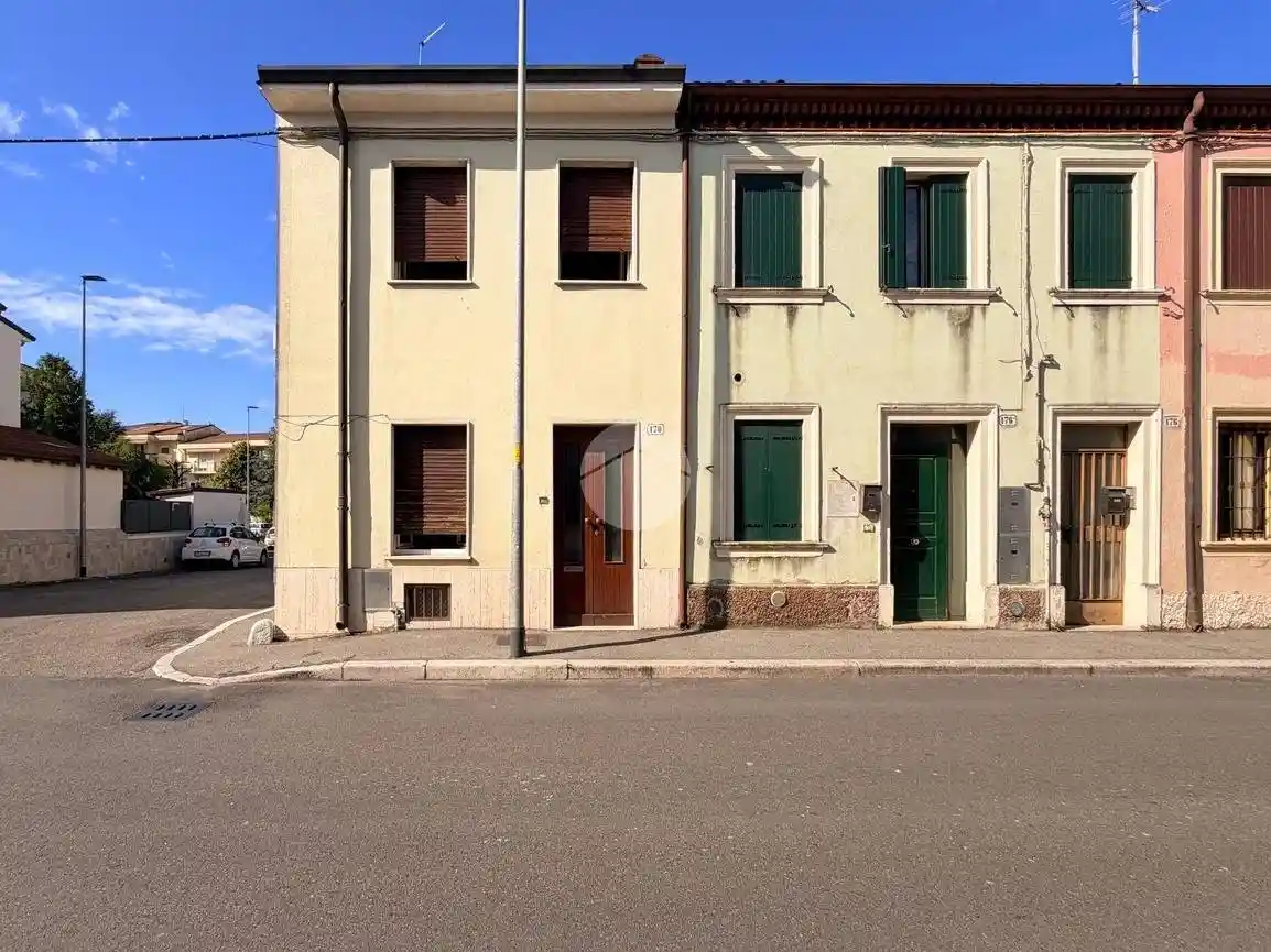 Appartamento in vendita a Verona
