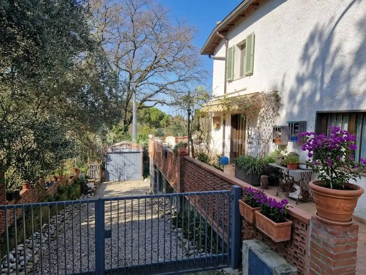 Casa indipendente in vendita a Pesaro