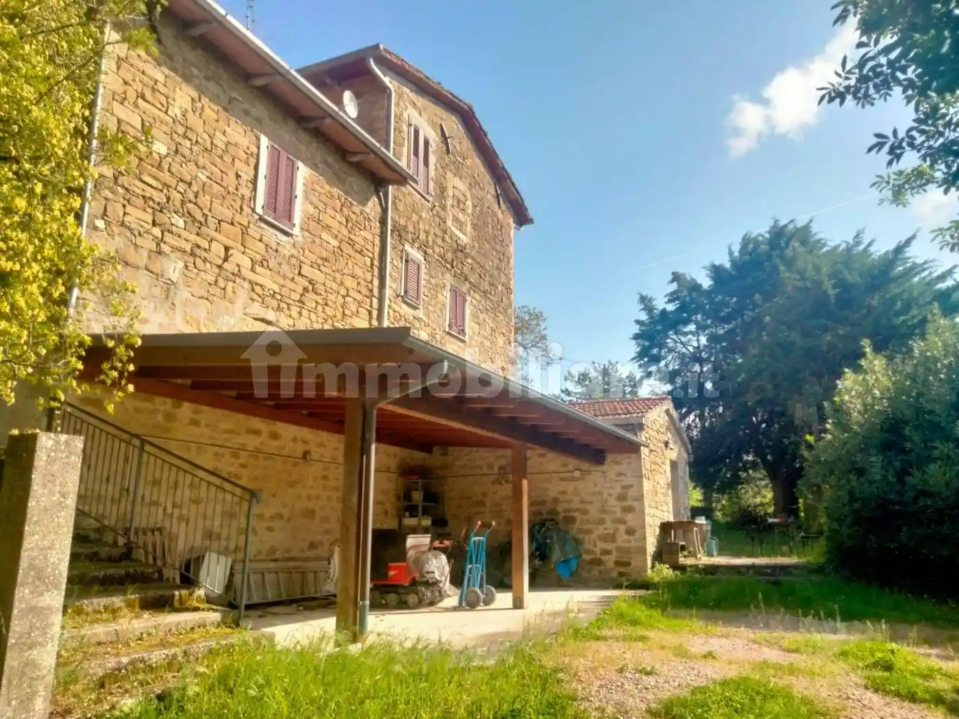 Rustico - Casale in vendita a Perugia