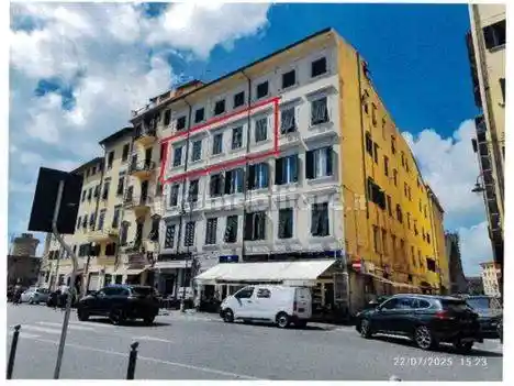 Appartamento in vendita a Livorno