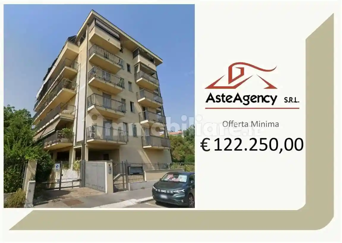 Appartamento in vendita a Milano
