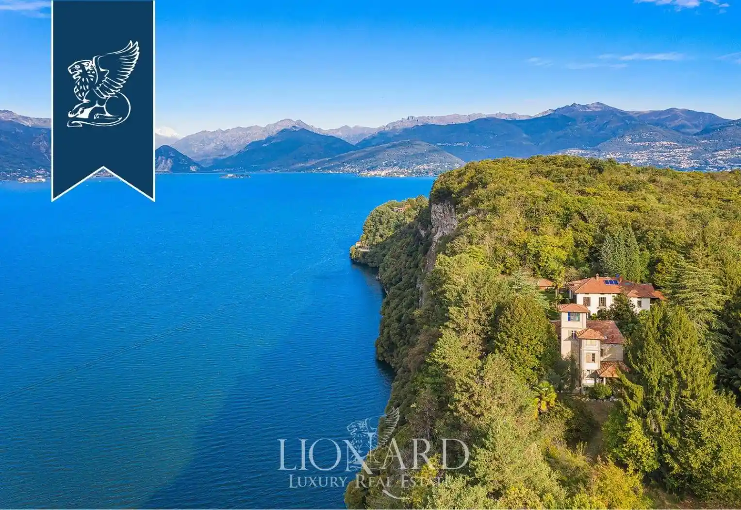 Villa in vendita a Leggiuno