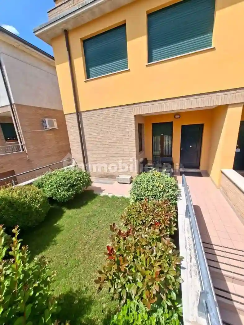 Villetta a schiera - foto 2