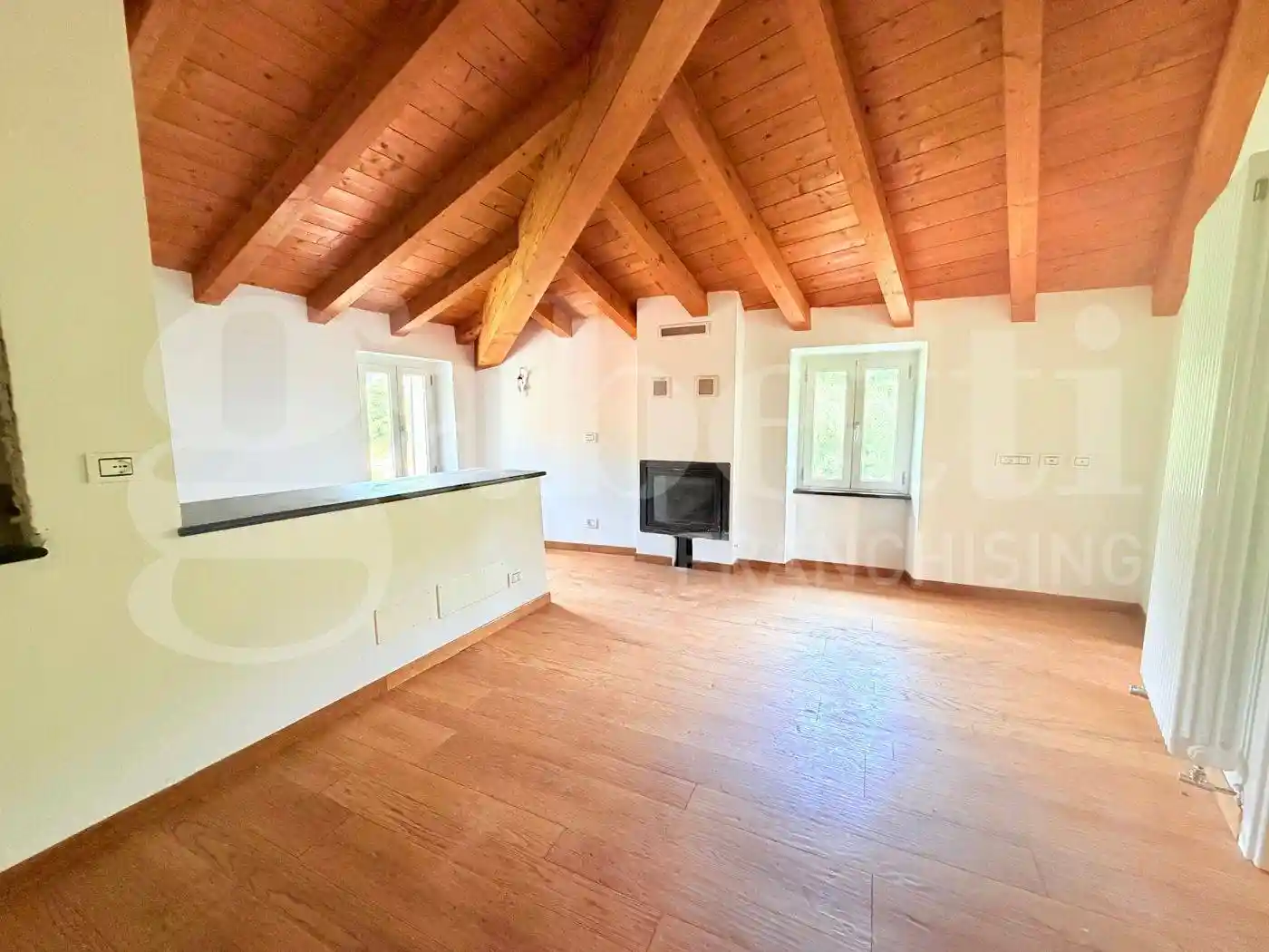 Casa indipendente in vendita a Finale Ligure