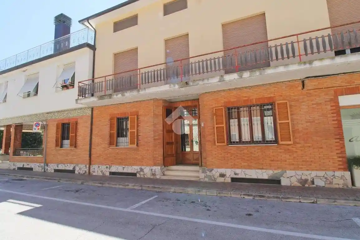 Palazzo - Edificio in vendita a Sirolo