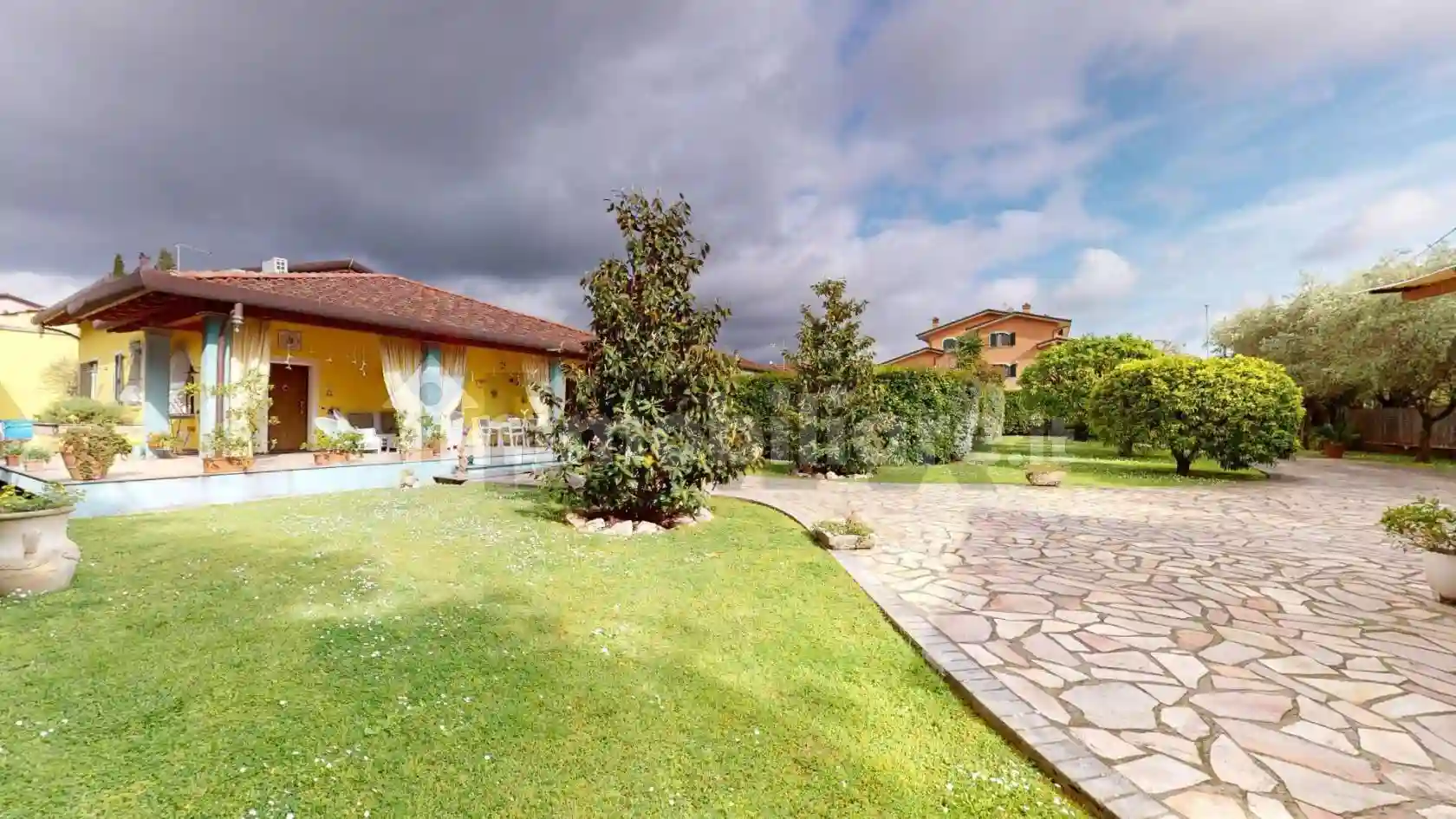Villa - foto 2
