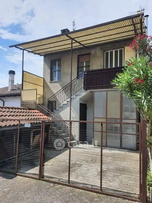 Casa indipendente in vendita a Montemagno