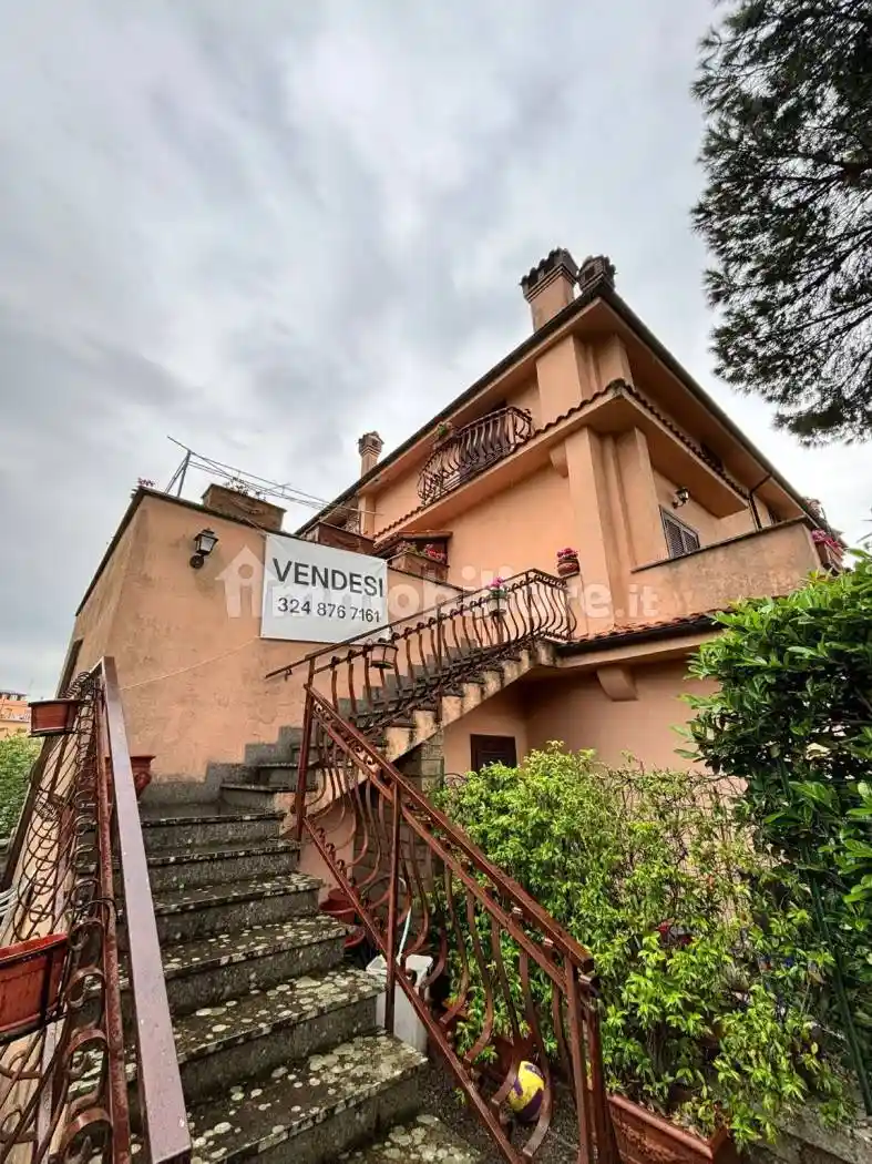 Appartamento in vendita a Morlupo