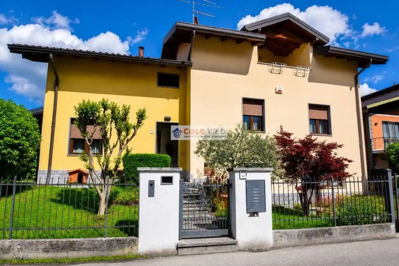 Villa in vendita a Germignaga