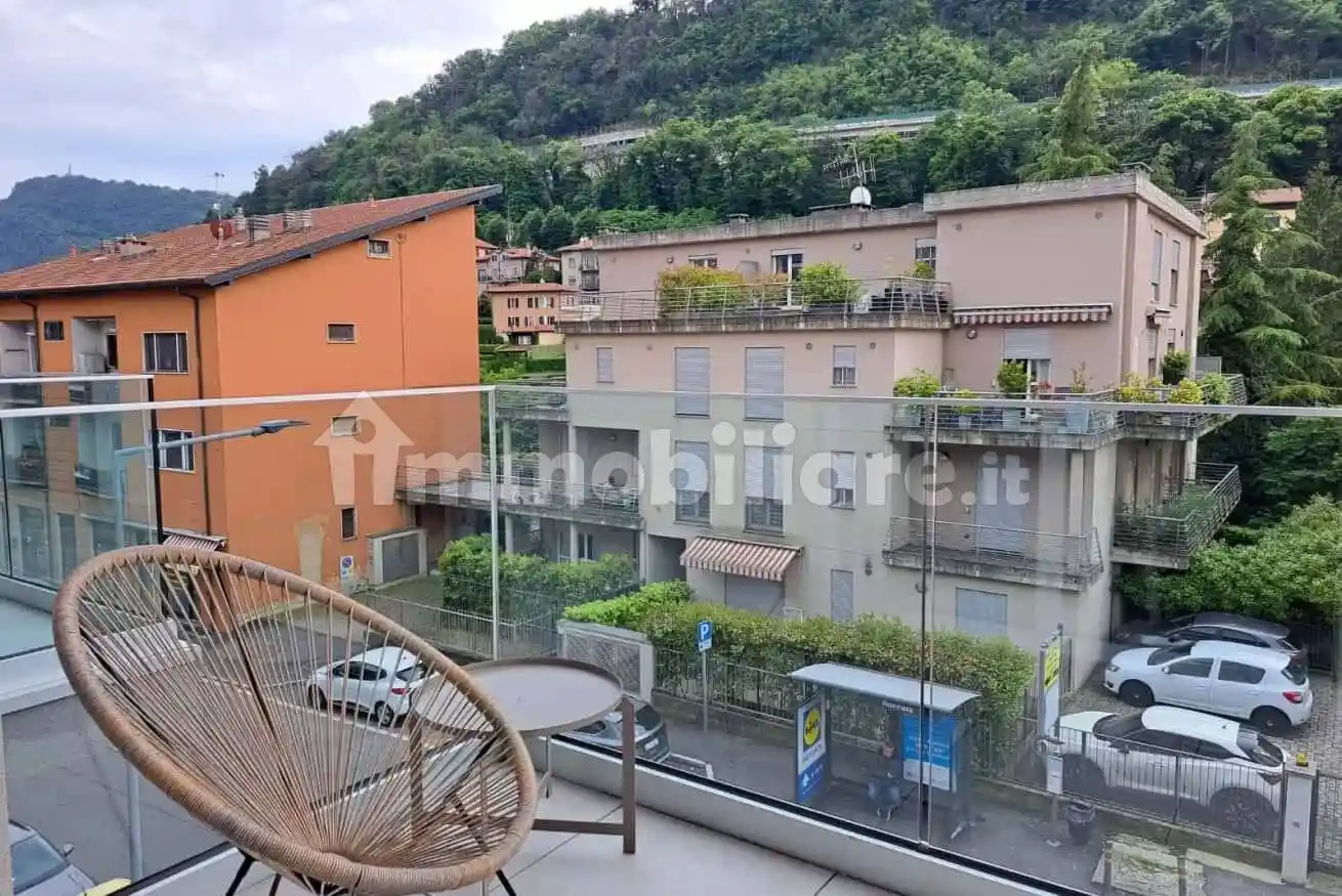 Appartamento in affitto a Como