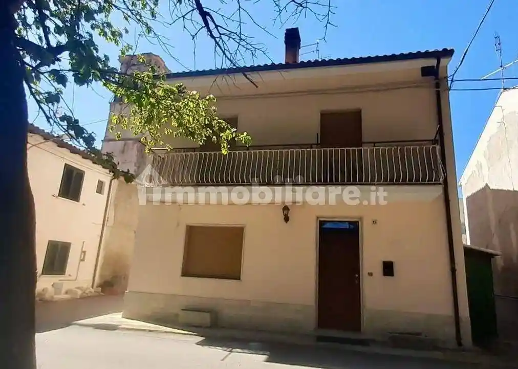Appartamento in vendita a Raiano