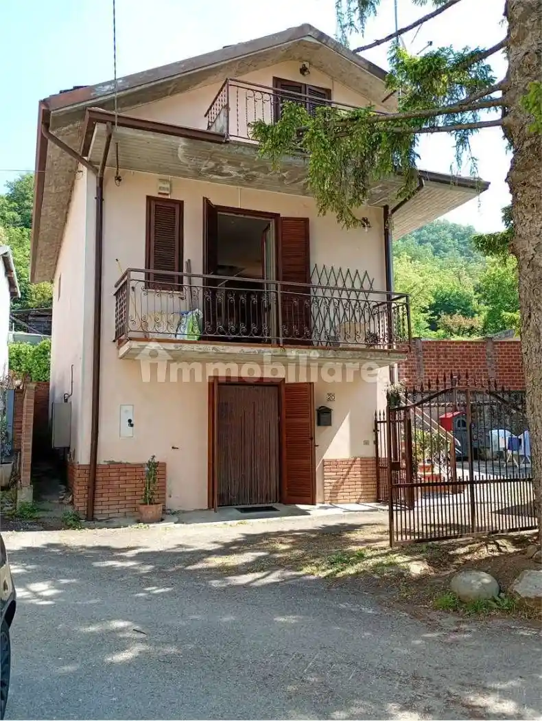Casa indipendente in vendita a Montegioco