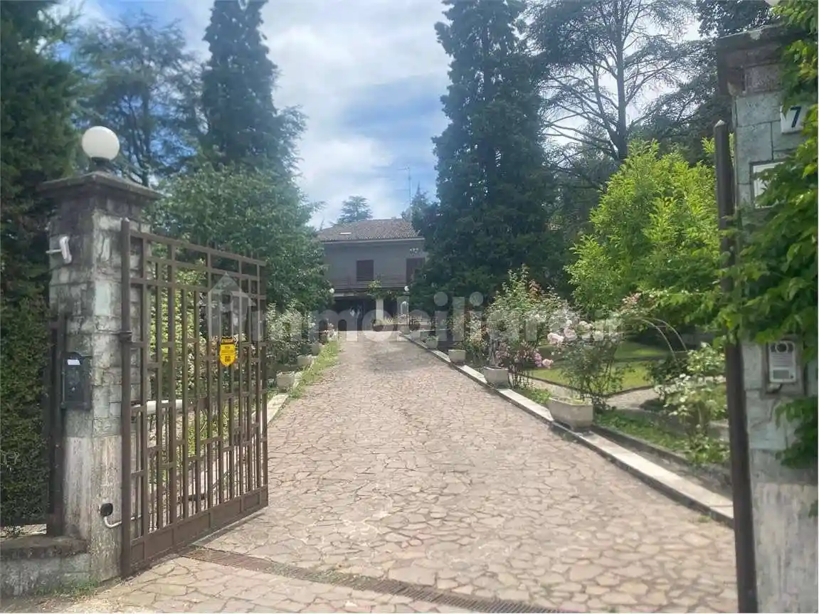 Villa in vendita a Tortona