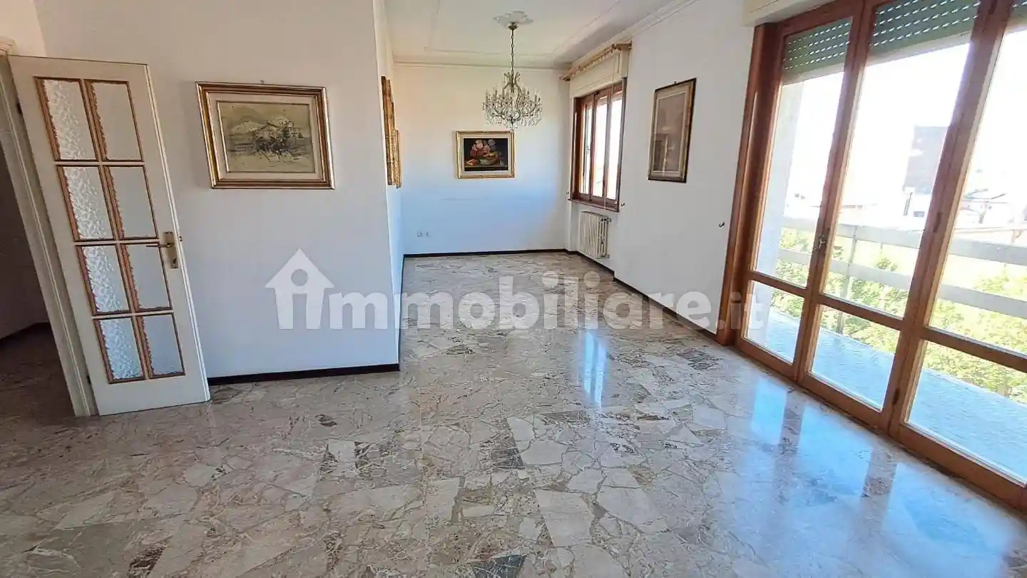 Appartamento in vendita a Cecina