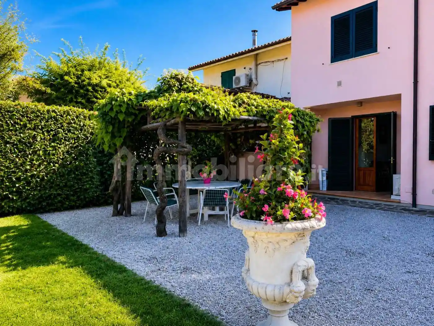 Casa indipendente in affitto a Forte dei Marmi