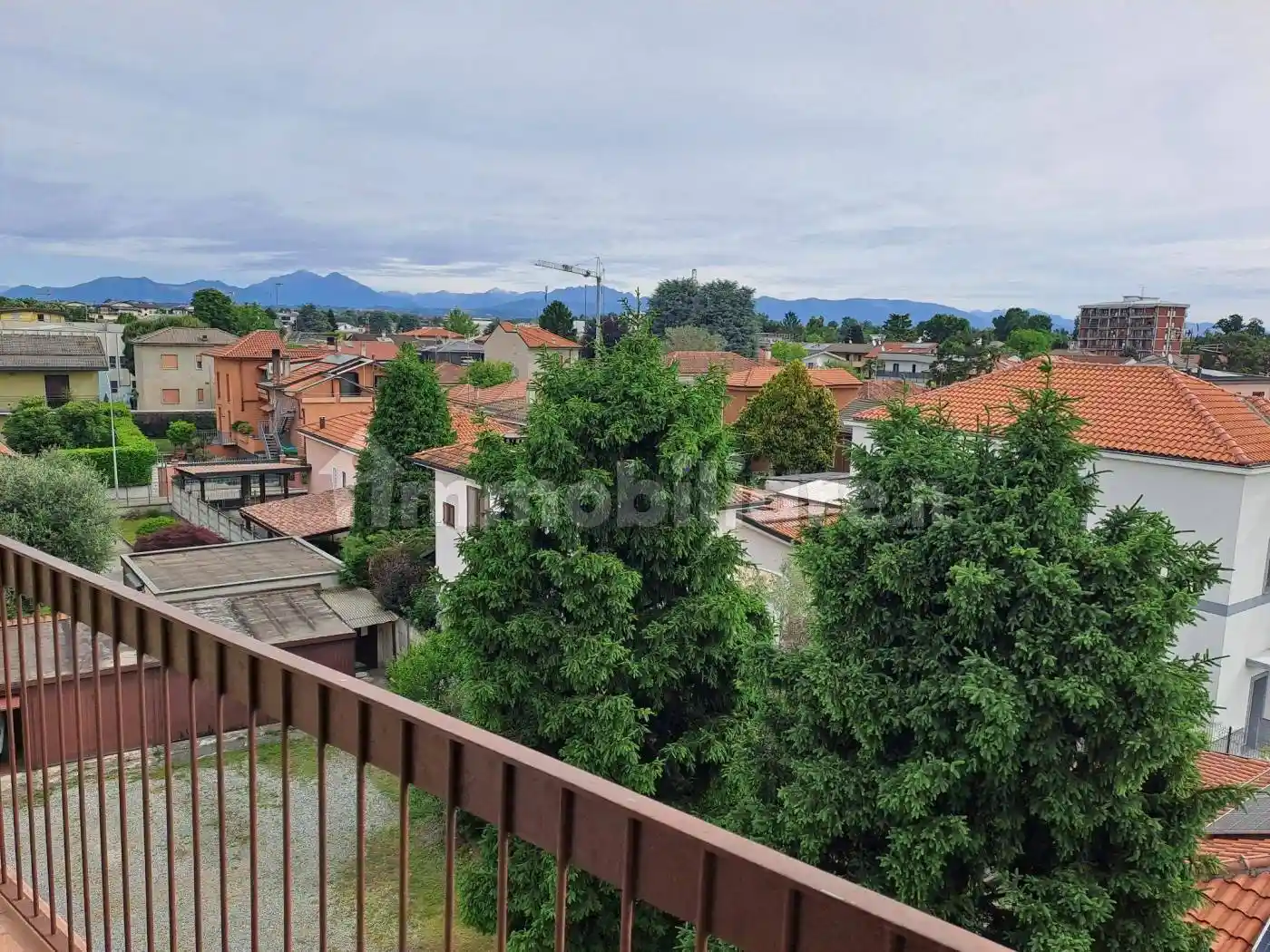 Appartamento in affitto a Vedano al Lambro