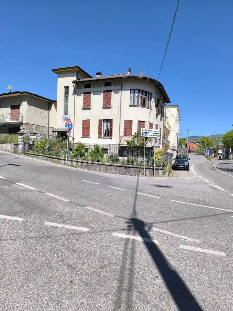 Casa indipendente in vendita a Borgo Val di Taro