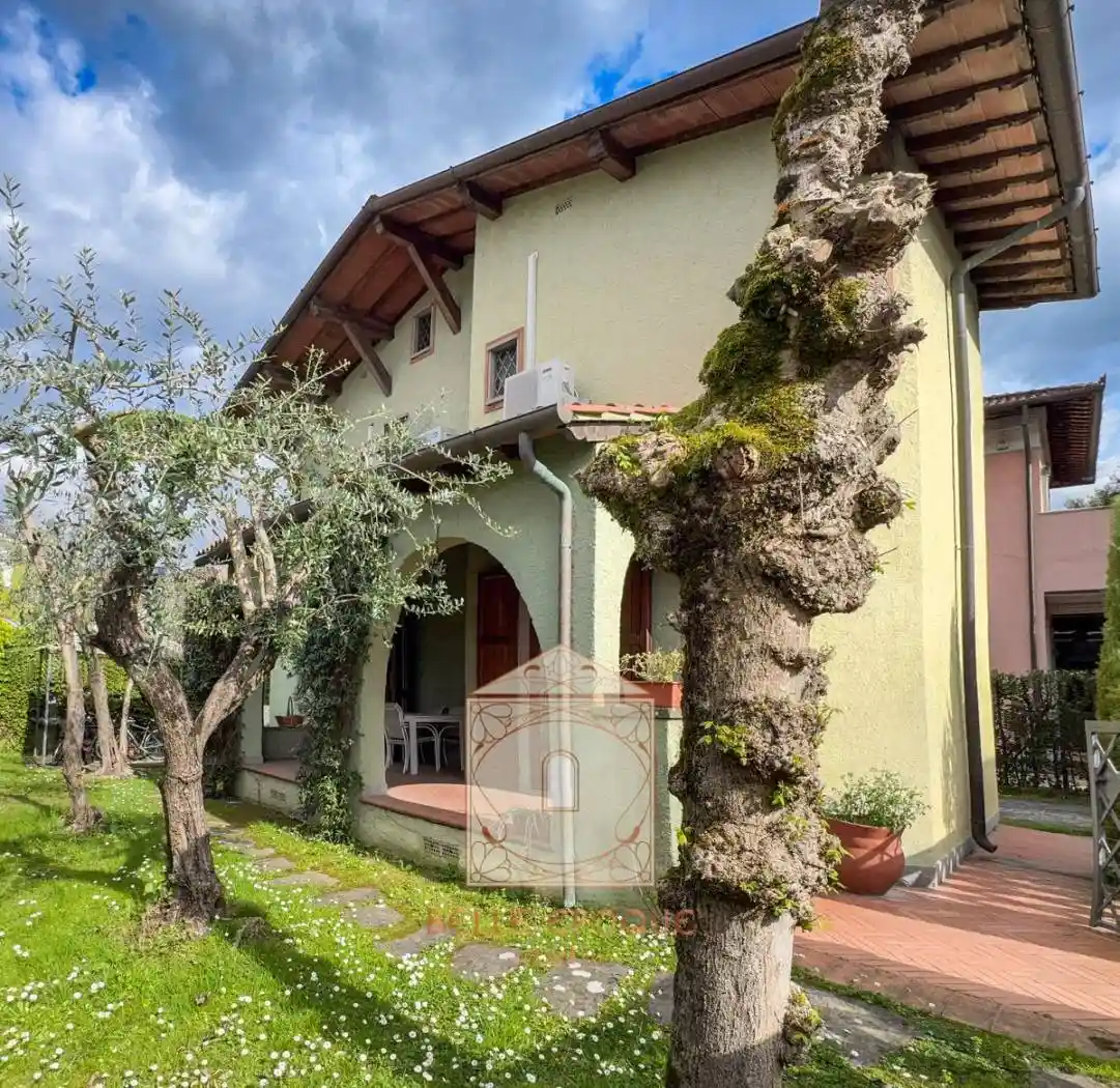 Villa in vendita a Forte dei Marmi