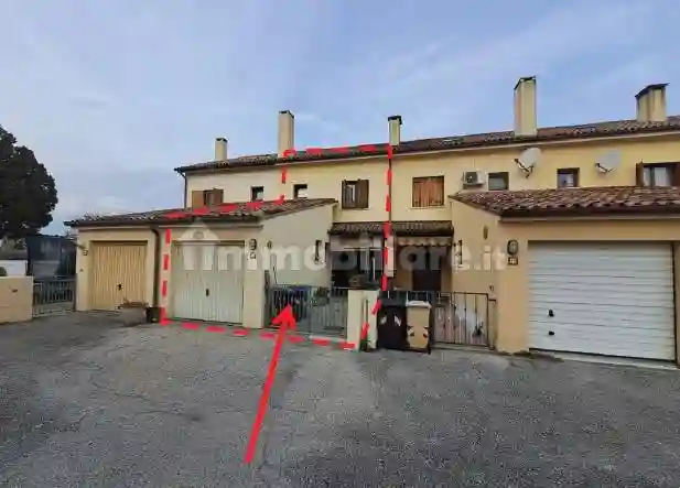 Villetta a schiera - foto 2