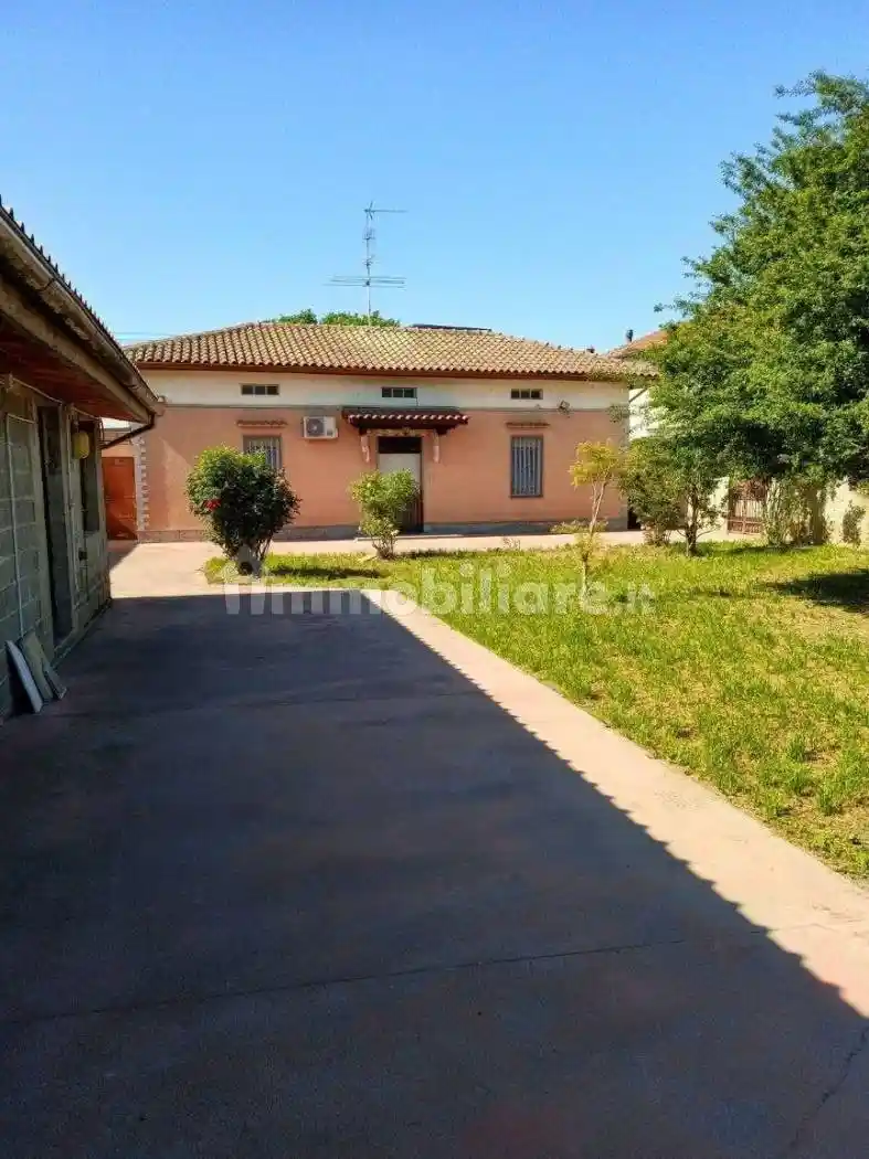 Villa in vendita a Balocco
