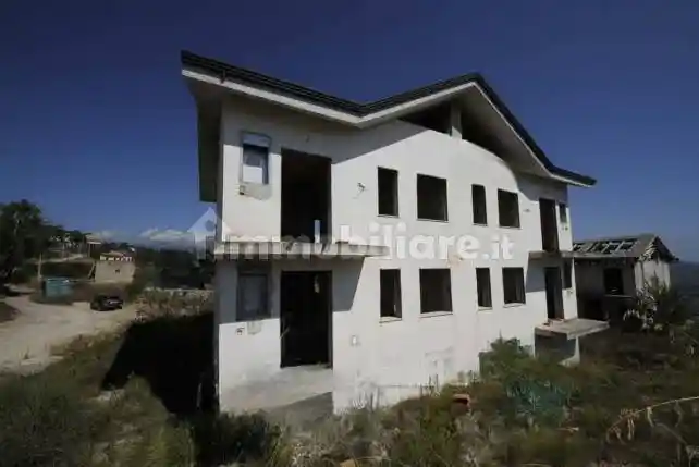 Appartamento in vendita a Castelnuovo Cilento