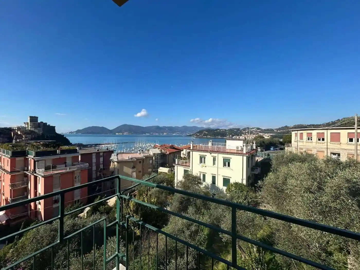 Appartamento in vendita a Lerici