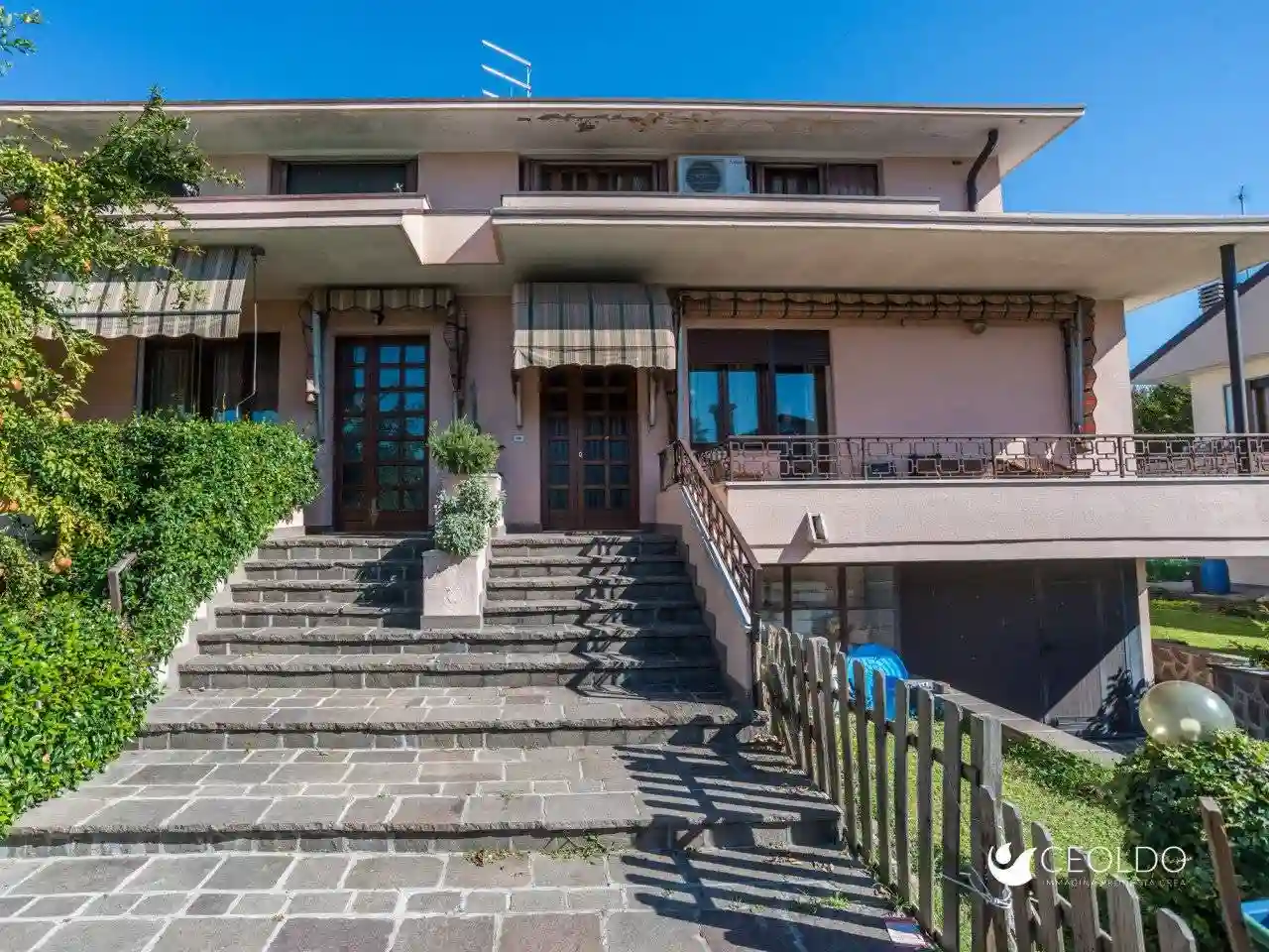 Villa - foto 2