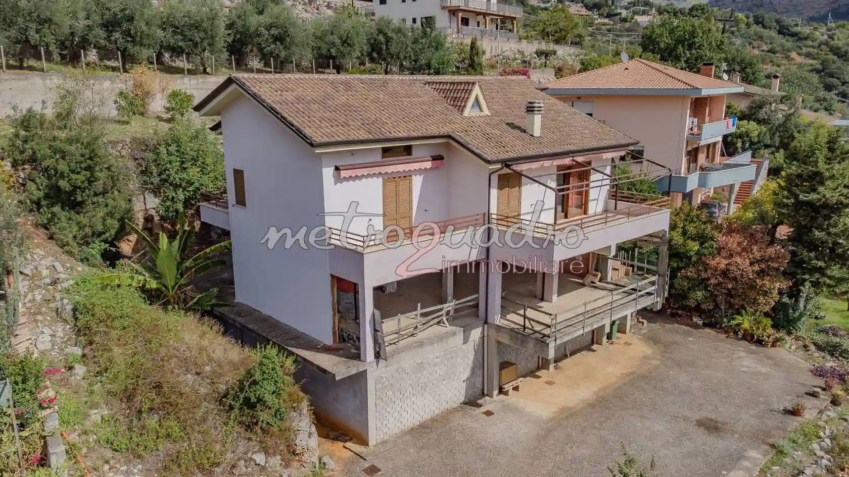 Villa - foto 2