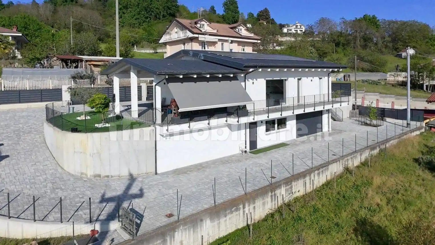 Villa in vendita a Bra