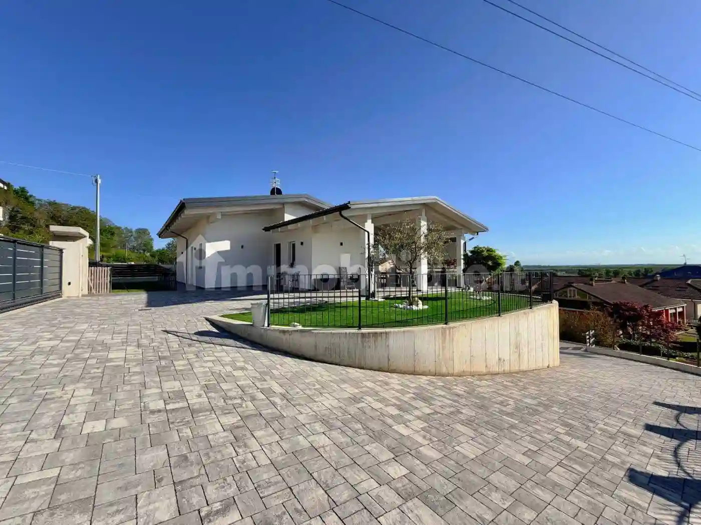 Villa - foto 2