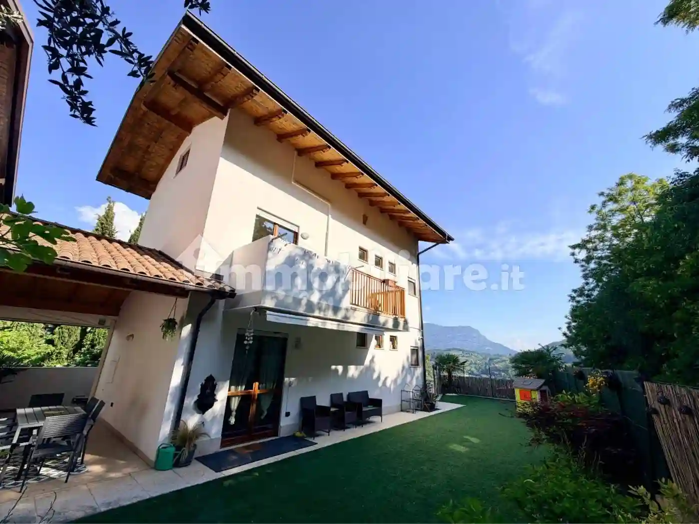 Villa - foto 2