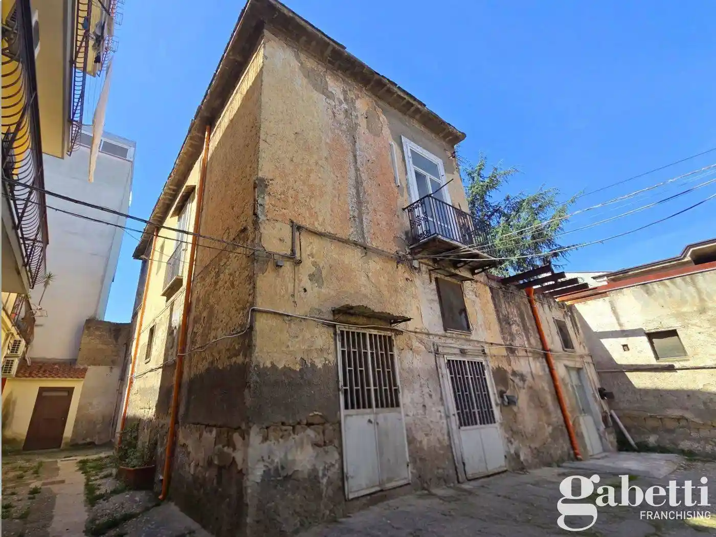 Palazzo - Edificio in vendita a Pomigliano d'Arco