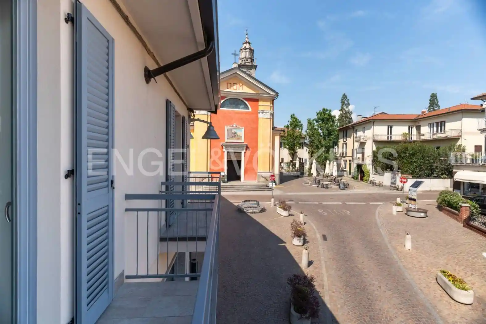Appartamento in vendita a Ispra
