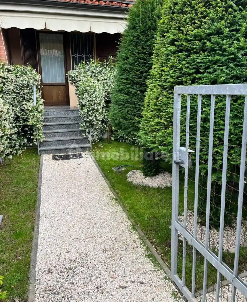 Appartamento in vendita a Montechiarugolo