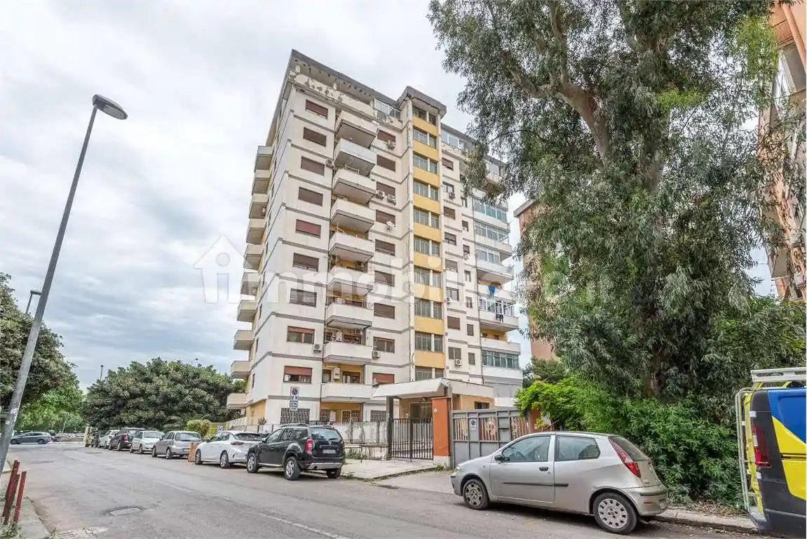 Appartamento in vendita a Palermo