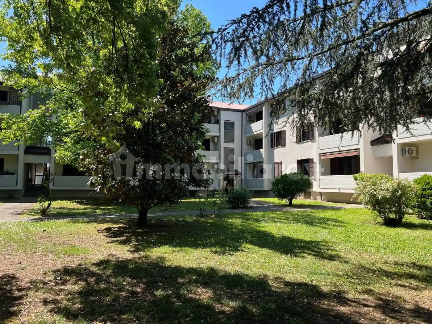Appartamento in vendita a Pessano con Bornago