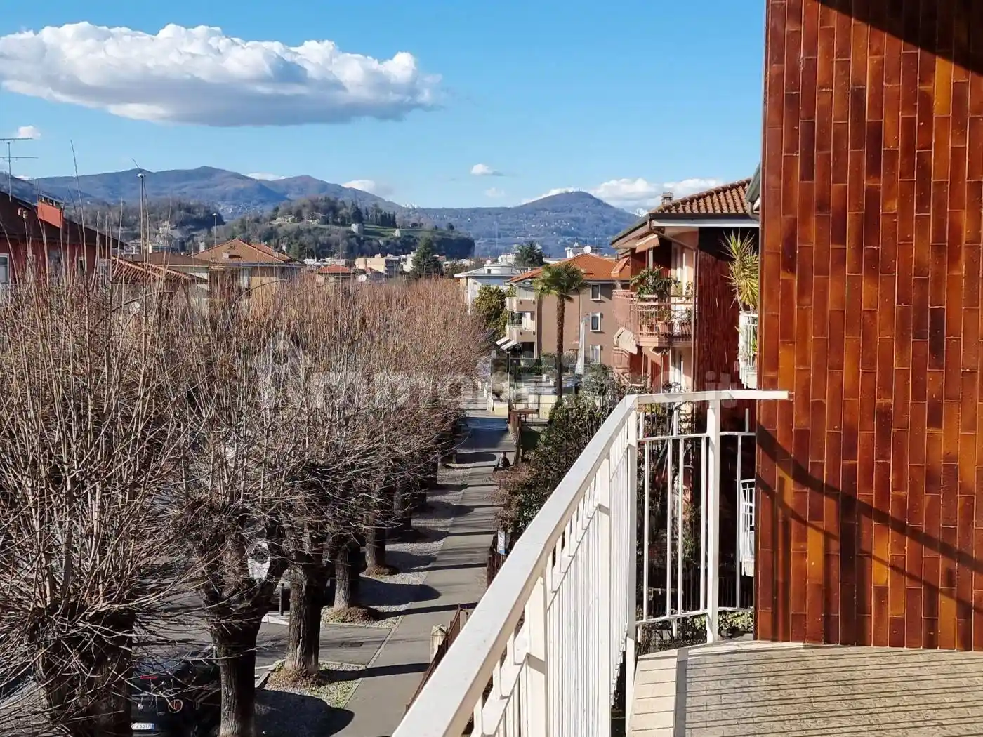 Appartamento in affitto a Arona