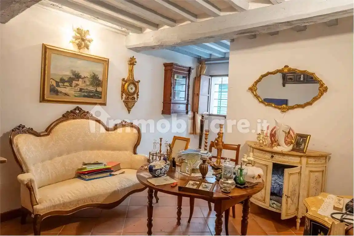 Appartamento in vendita a Sinalunga