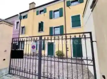 Appartamento in vendita a Lendinara