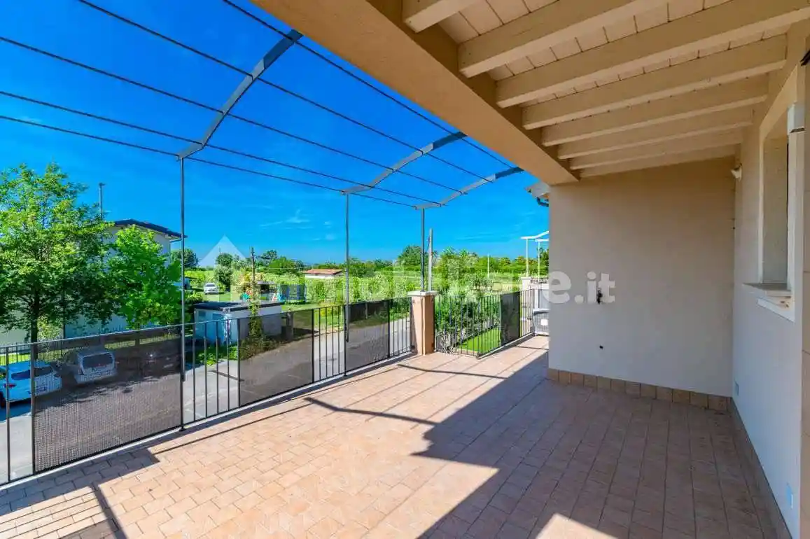 Villa in vendita a Poncarale