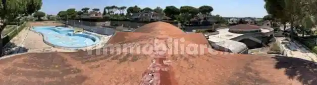 Palazzo - Stabile in vendita a Ardea