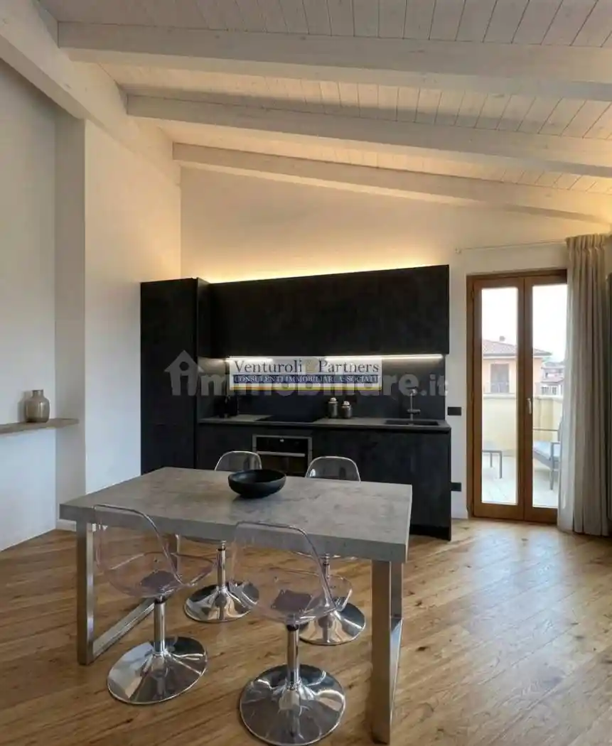 Appartamento in vendita a Desenzano del Garda