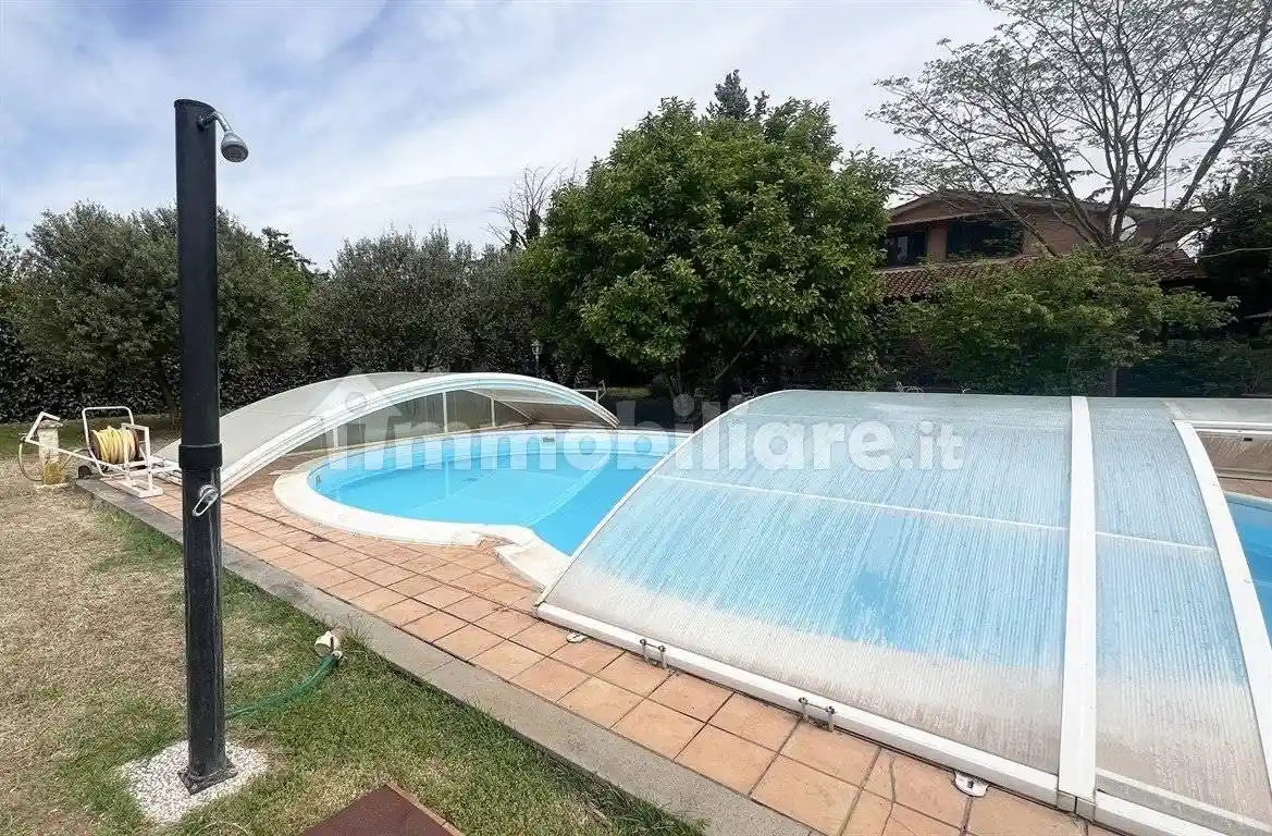 Villa in vendita a Ronciglione