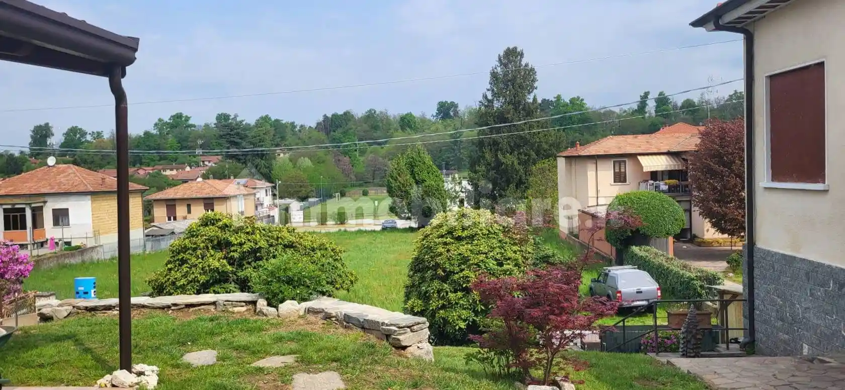 Villa in vendita a Varallo Pombia