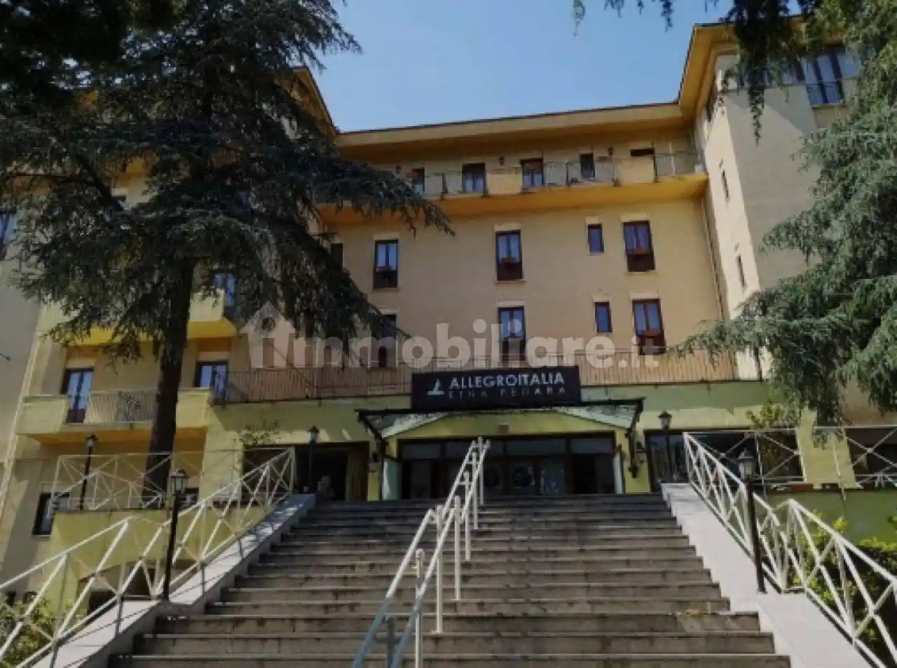 Palazzo - Edificio in vendita a Pedara