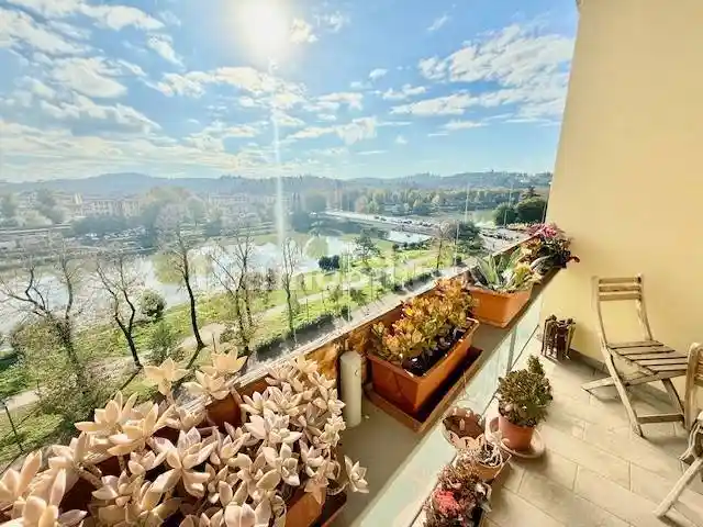 Appartamento in vendita a Firenze