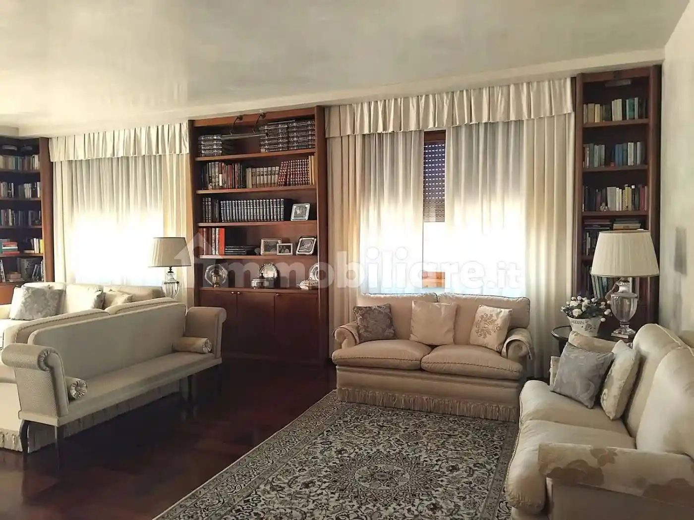 Villa in vendita a Prato